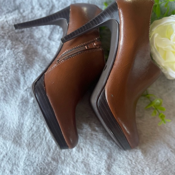 Elegant Brown Ankle Boots WORTHINGTON® - Picture 3 of 14